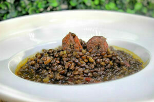 receta de lentejas negras con langostinos