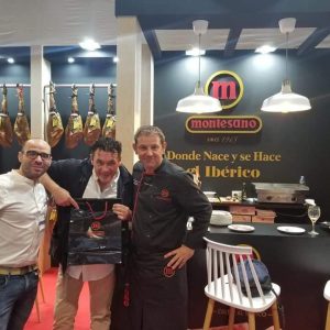 70904652_10217897337258635_7718530081768865792_n-1